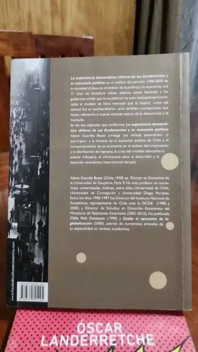 Libro La Experiencia Democrática Chilena de Alexis Guardia - miniatura 2