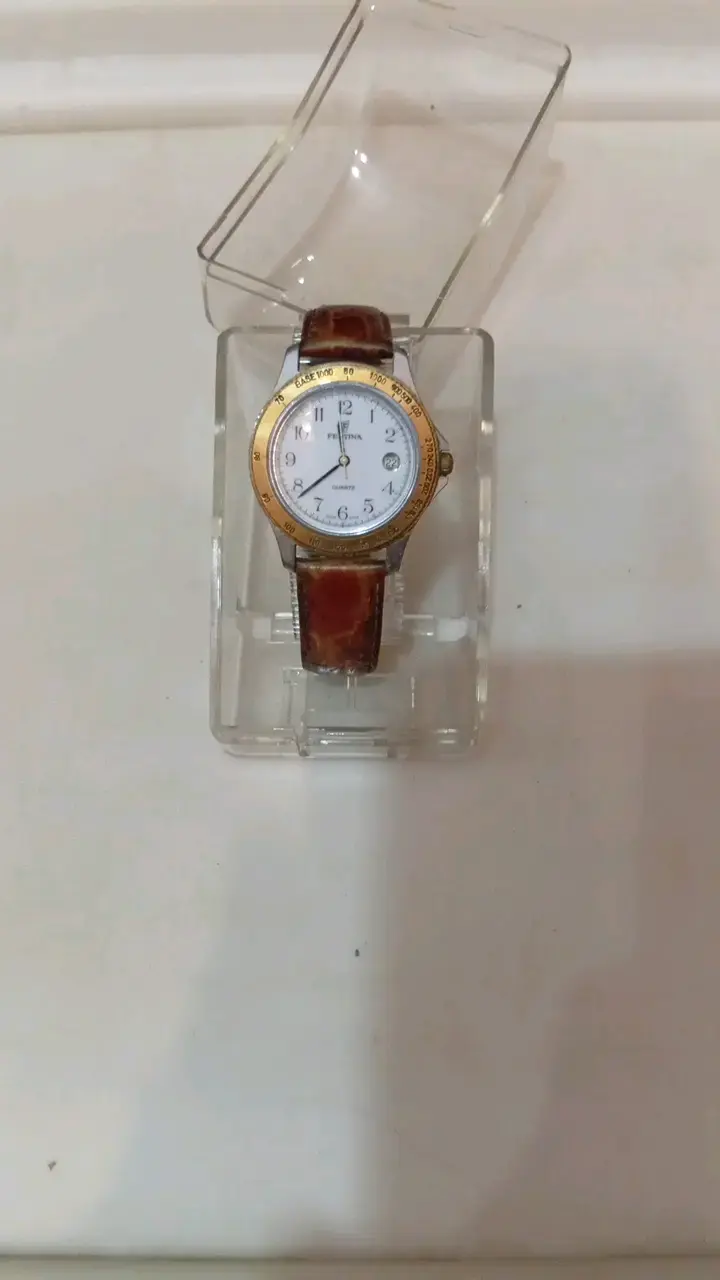 Reloj Festina de cuarzo con correa de cuero - 2