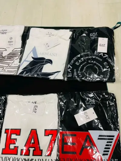 Poleras Armani Exchange y Emporio Armani EA7 - miniatura 3
