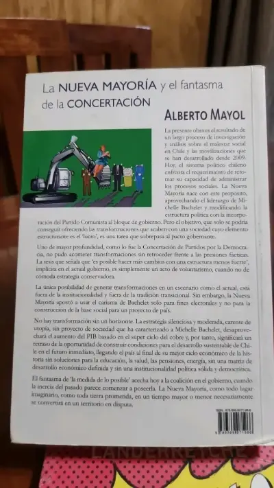 Libro 'La Nueva Mayoría y el Fantasma de la Concertación' de Alberto Mayol - miniatura 2
