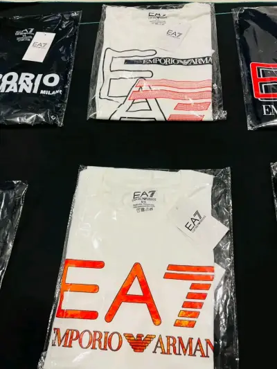 Poleras Armani Exchange y Emporio Armani EA7 - miniatura 4