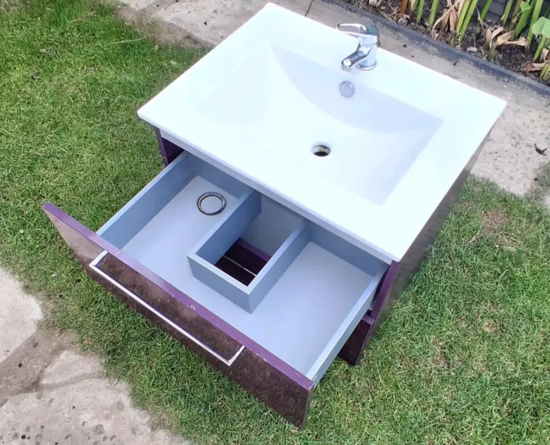 Lavamanos con mueble de baño moderno - 1