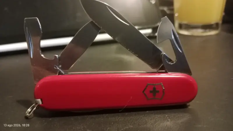 Cortaplumas thinker small roja Victorinox - 3