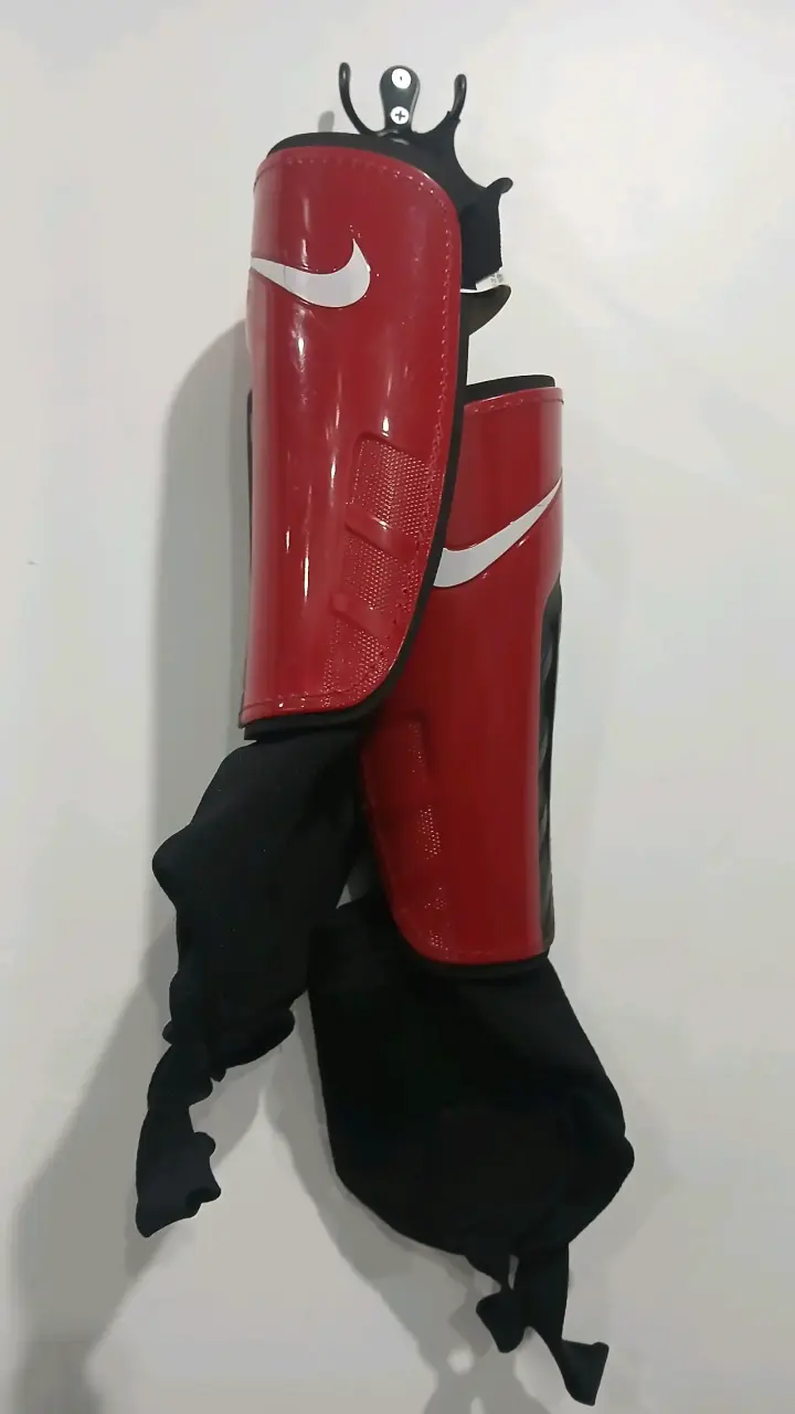 Canilleras Nike rojas para fútbol - 3