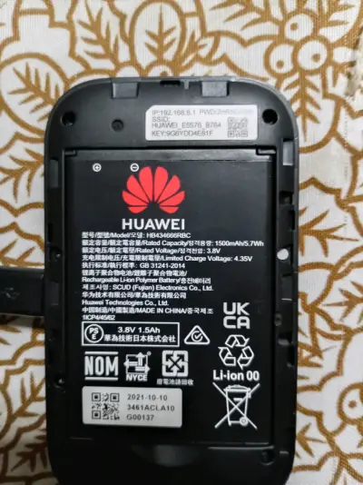 Router portátil Huawei E5576 4G LTE - miniatura 2