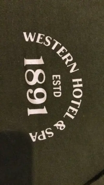 Polera verde Western Hotel & Spa 1891 - miniatura 3
