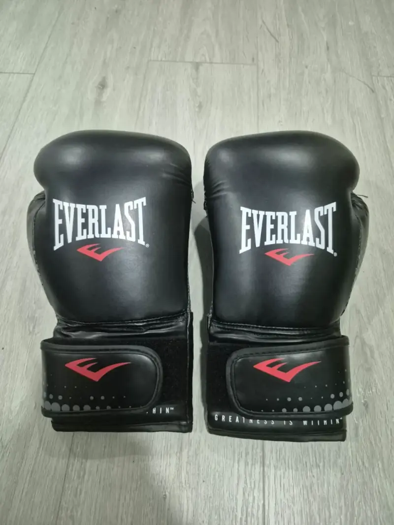Guantes de Boxeo Everlast Negros - 1