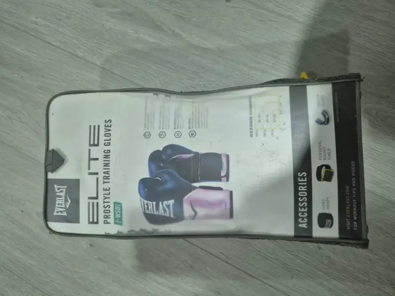 Guantes de Boxeo Everlast Elite Rosados - 2