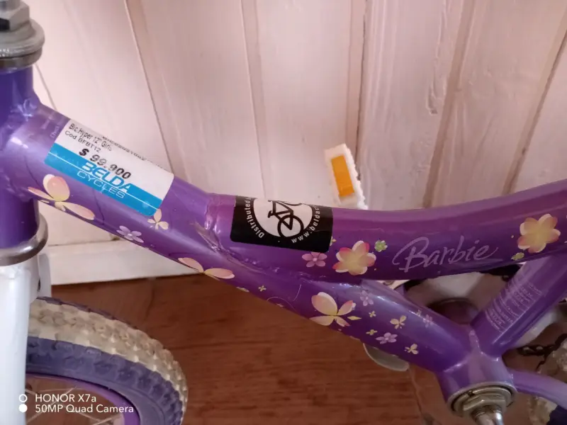 Bicicleta infantil marca barbie - 2