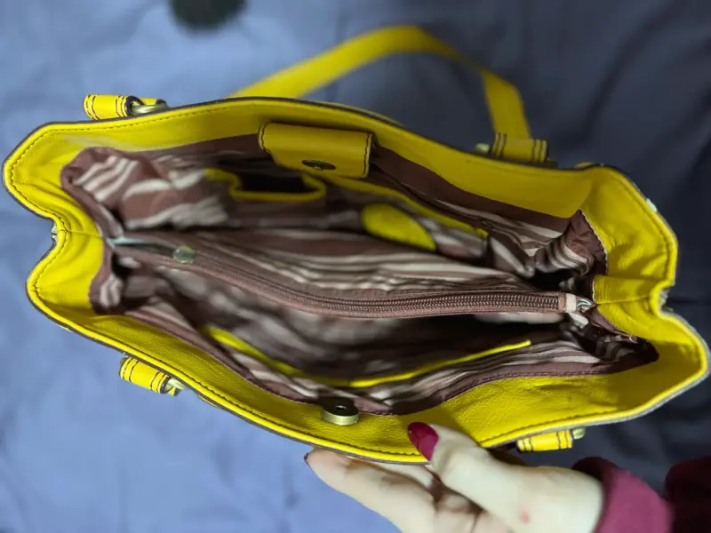 Cartera amarilla - 4
