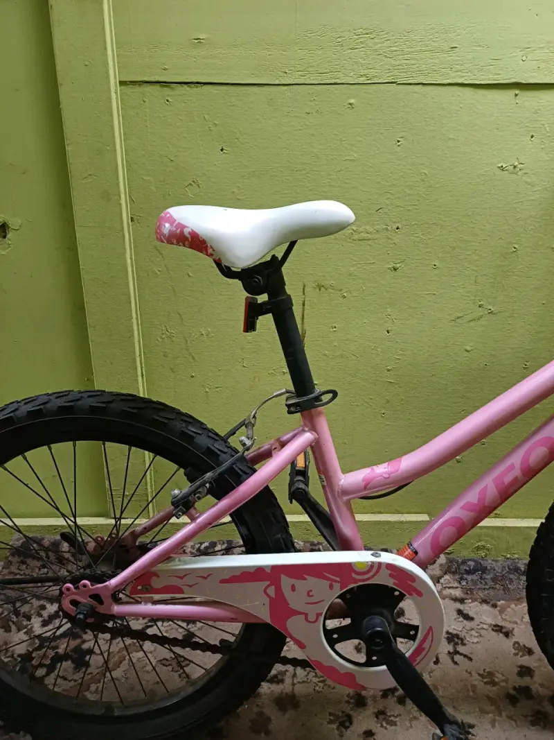 Bicicleta infantil rosa con canasto - 1