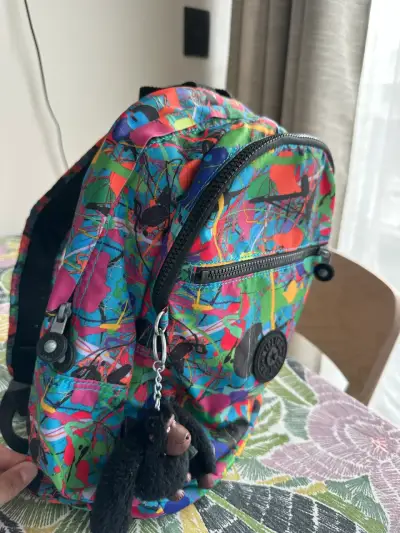 Mochila Kipling colorida con llavero de mono - miniatura 2