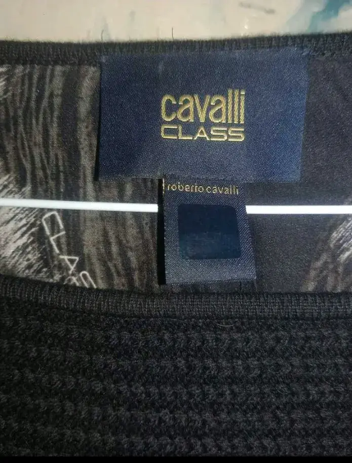Suéter negro con cremalleras Cavalli Class - 2