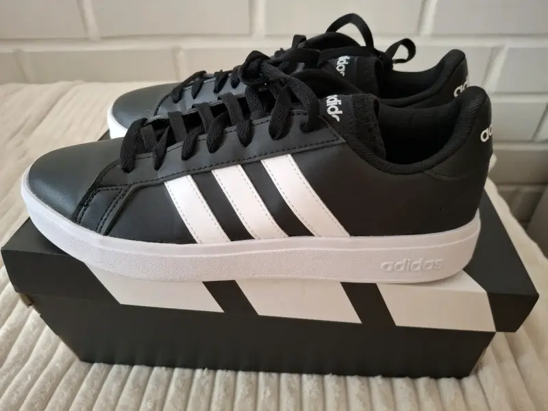 Zapatillas deportivas negras Adidas para hombre - 2