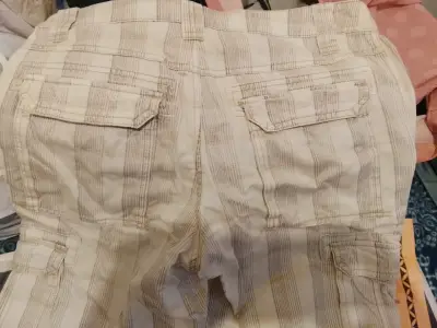 Pantalones cortos a rayas Clockhouse talla 32 - miniatura 2