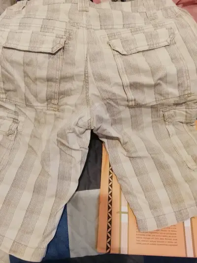 Pantalones cortos a rayas Clockhouse talla 32 - miniatura 4