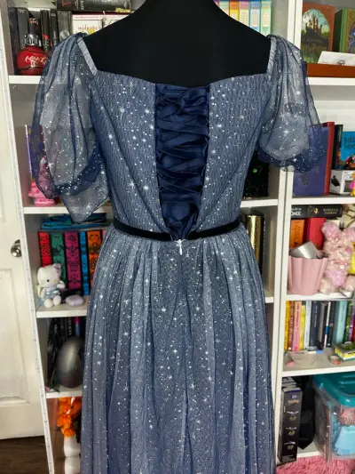 Vestido largo azul con estrellas - miniatura 2