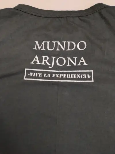 Polera  Arjona tour Viaje año 2014 - miniatura 5