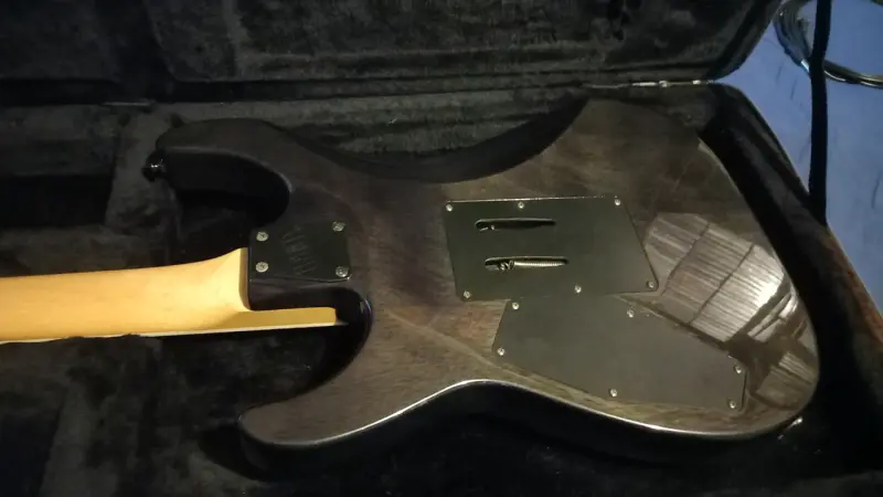 Guitarra eléctrica LTD M-200 con estuche rígido - 5