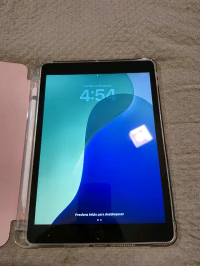 iPad de novena generación con 64GB y Apple Pencil - miniatura 1