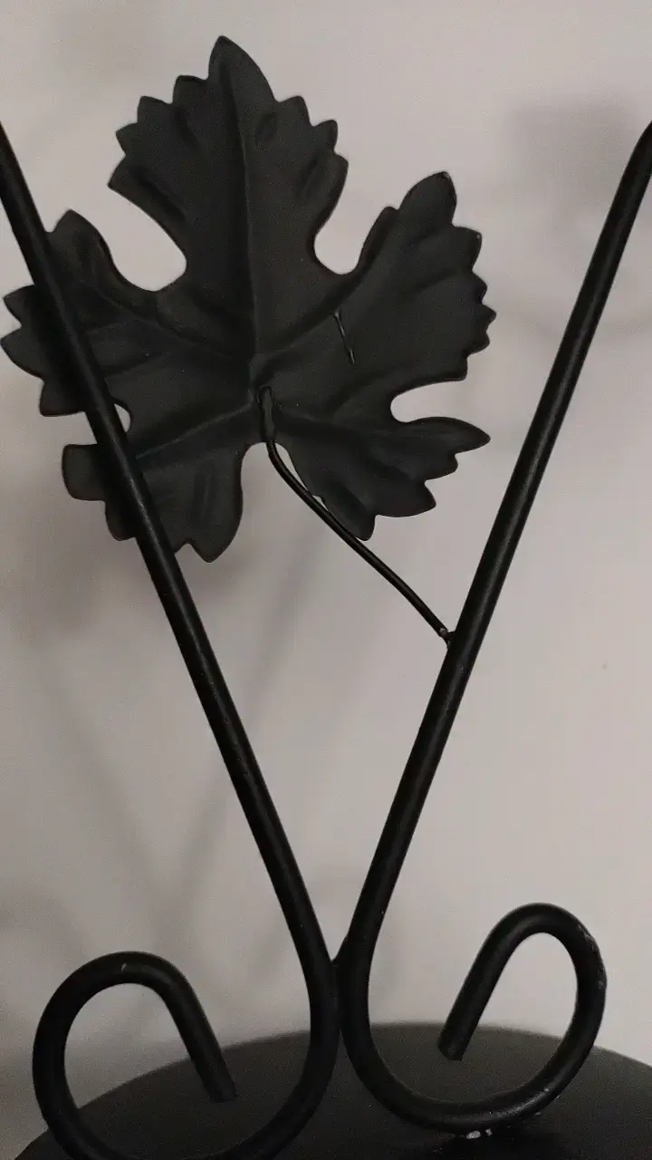 Candelabro de metal negro para tres velas - 6