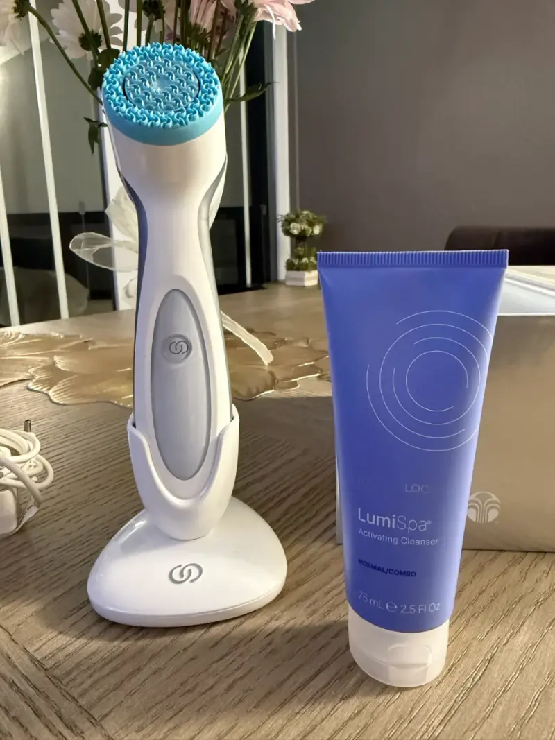 Dispositivo de limpieza facial Nu Skin LumiSpa - 3