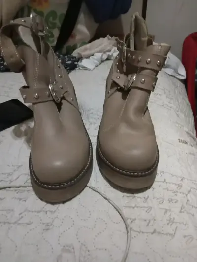 Botines de cuero con hebillas y estampado animal - miniatura 5