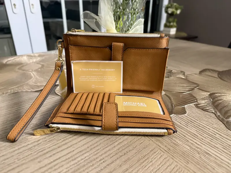 Cartera/billetera. Michael Kors Travel Beige - 3