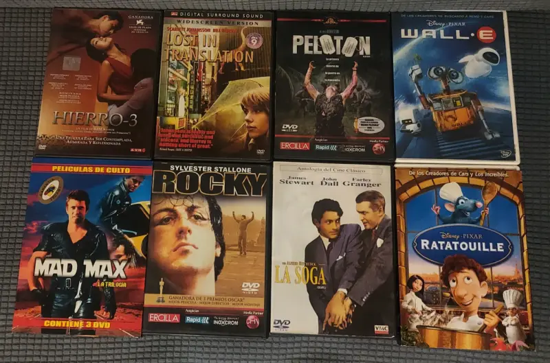 Colección de DVDs de películas clásicas y modernas