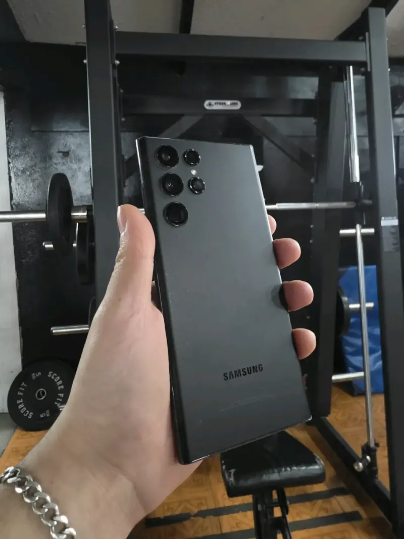 Samsung Galaxy S22 Ultra 5G Negro - 2