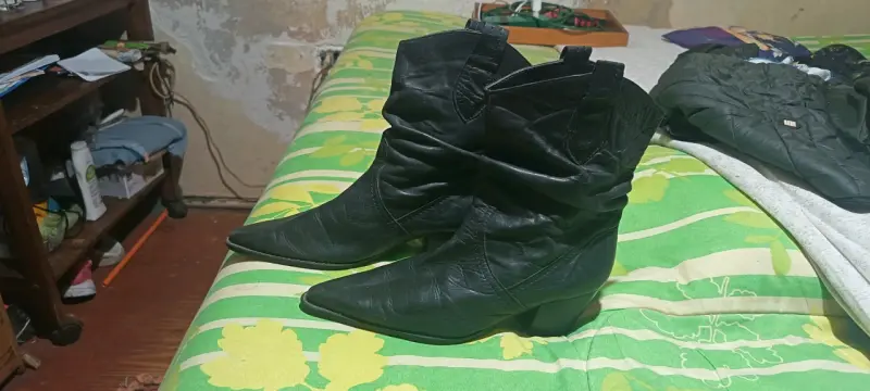 Botas vaqueras negras de cuero para mujer - 2