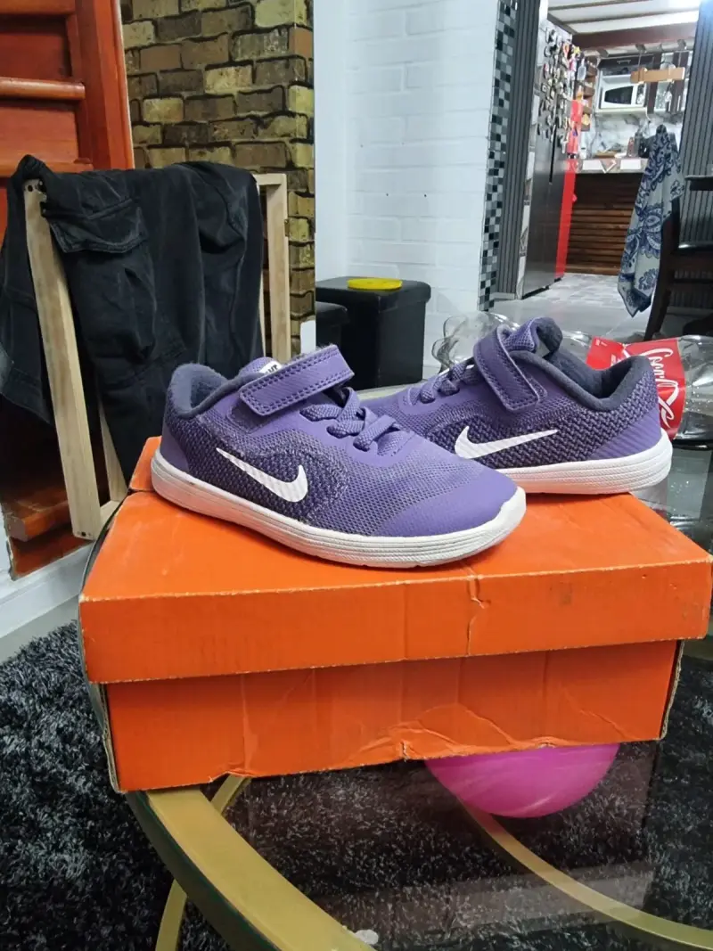 Zapatillas deportivas moradas para niños Nike - 2