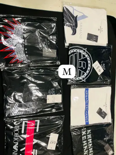 Poleras Emporio Armani EA7 en varios colores y tallas - miniatura 2