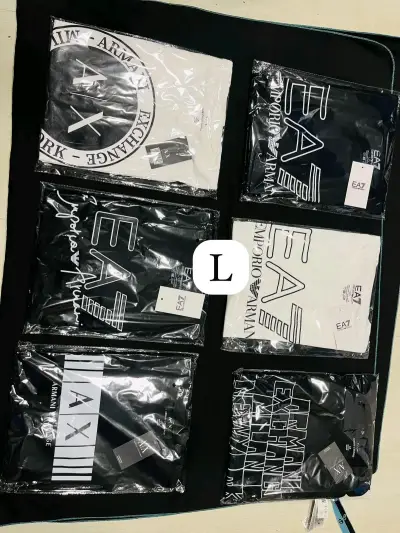 Poleras Emporio Armani EA7 en varios colores y tallas - miniatura 3