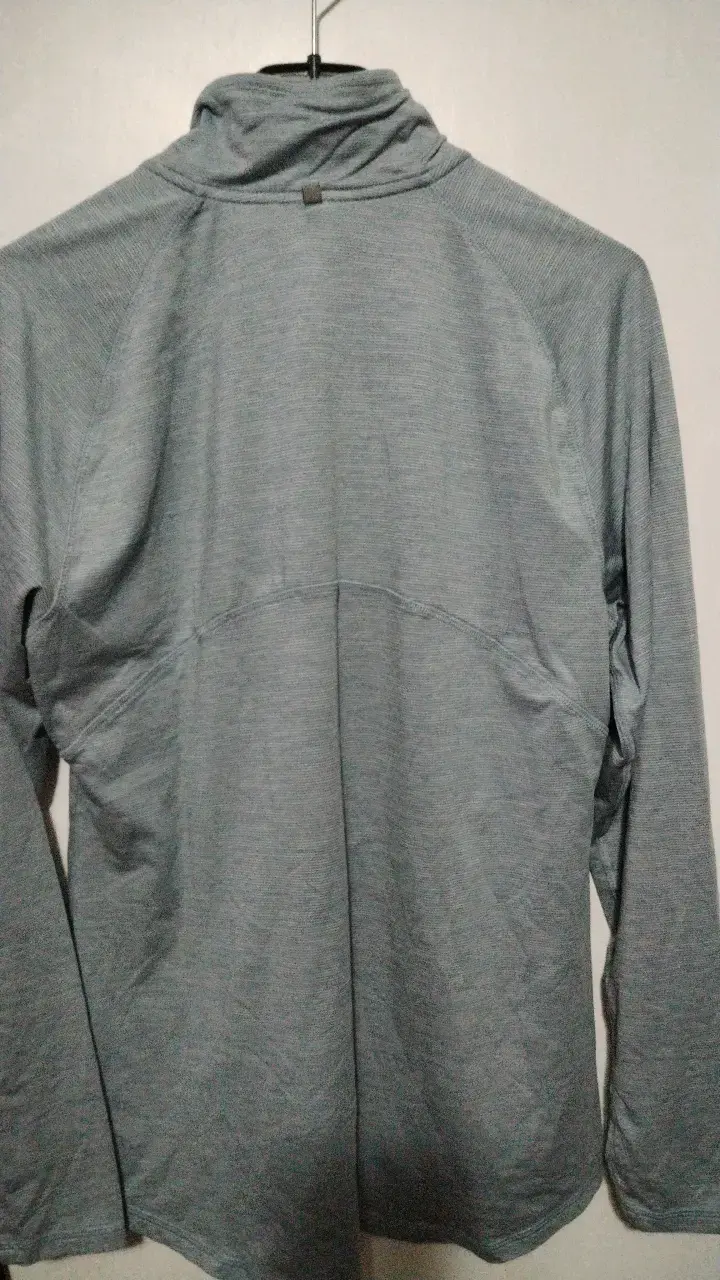 Polerón deportivo gris con cierre para mujer - 5