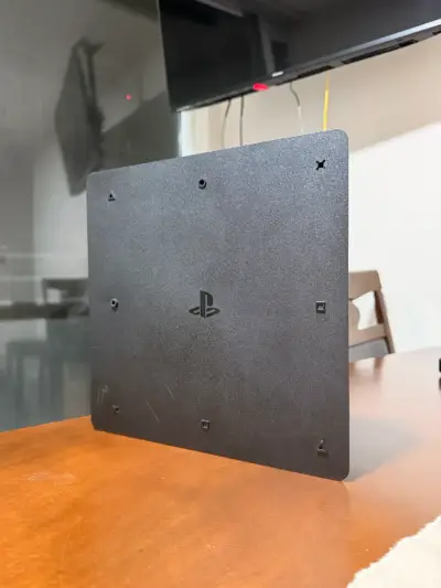 Consola PlayStation 4 Slim usada en buen estado - miniatura 2