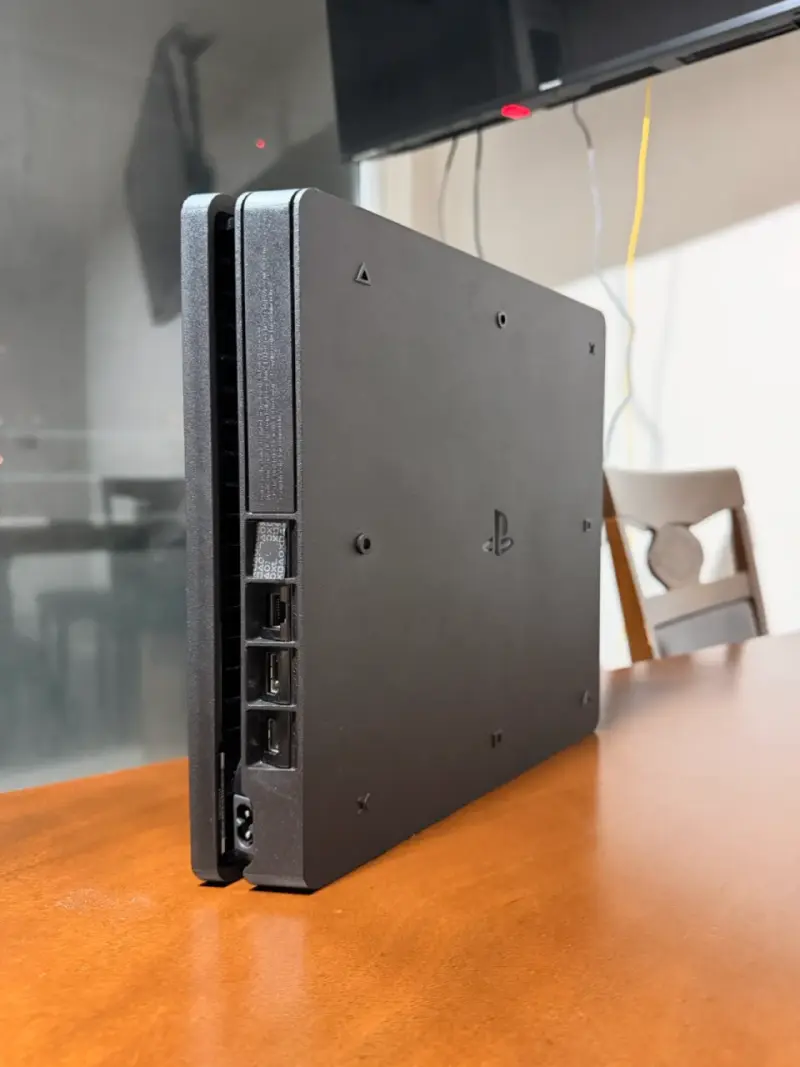Consola PlayStation 4 Slim usada en buen estado - 3
