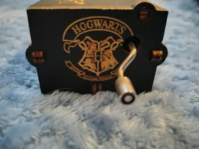 Caja de música Harry Potter temática Hogwarts - miniatura 3
