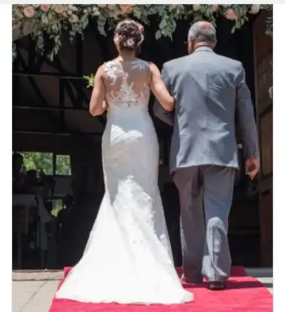 Vestido de novia encaje blanco elegante - miniatura 4