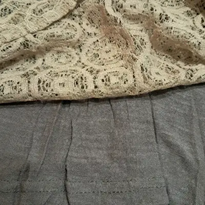 Vestido de encaje beige Tatienne sin mangas - miniatura 5