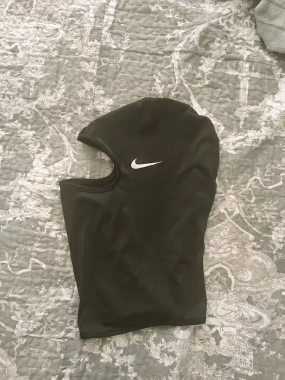Set de Guantes y Pasamontañas Nike Pro Therma-FIT - miniatura 3
