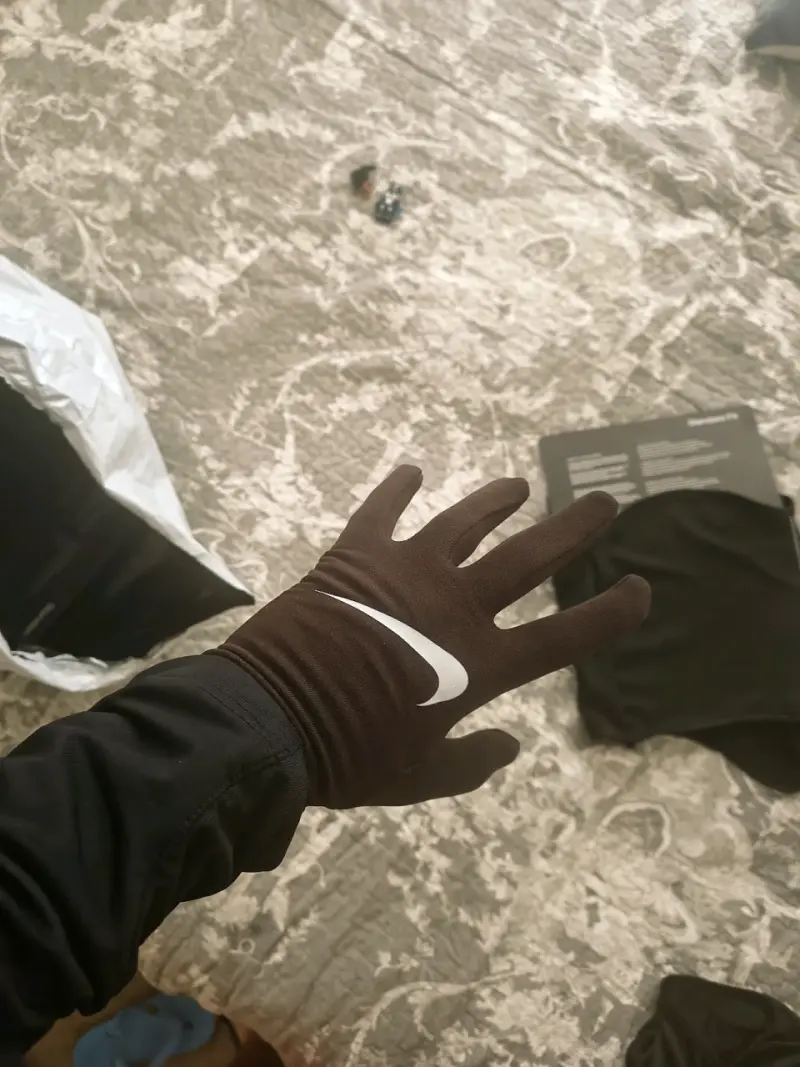 Set de Guantes y Pasamontañas Nike Pro Therma-FIT - 5