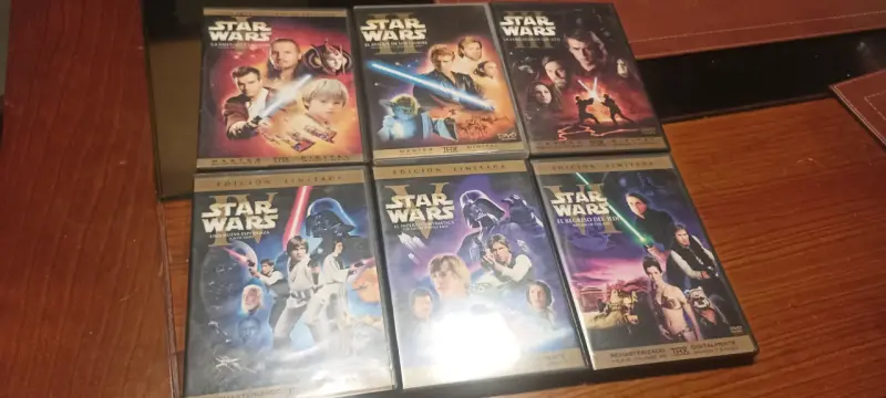 12!!! DVDs Star Wars Edición Limitada - 1