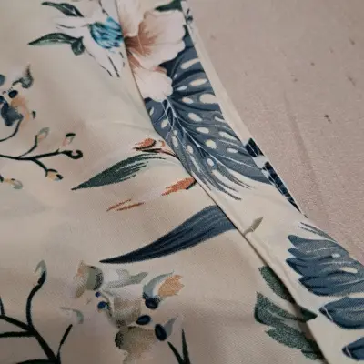 Blusa floral de verano Shein con lazo - miniatura 6