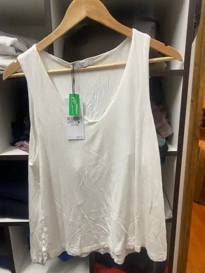 Polera sin mangas Alaniz blanca talla L - miniatura 4