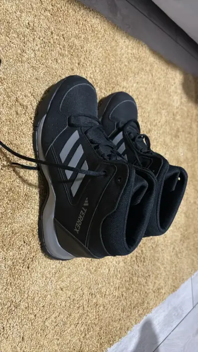 Botas de trekking negras Adidas Terrex - miniatura 3
