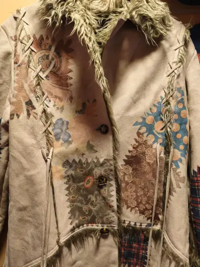 Abrigo de mujer con diseño patchwork y forro de piel sintética - miniatura 1