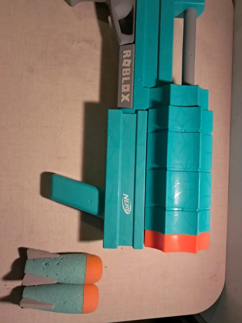 Lanzador de Juguete Nerf Roblox Turquesa - 1