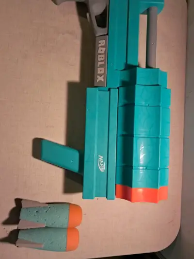 Lanzador de Juguete Nerf Roblox Turquesa - miniatura 1