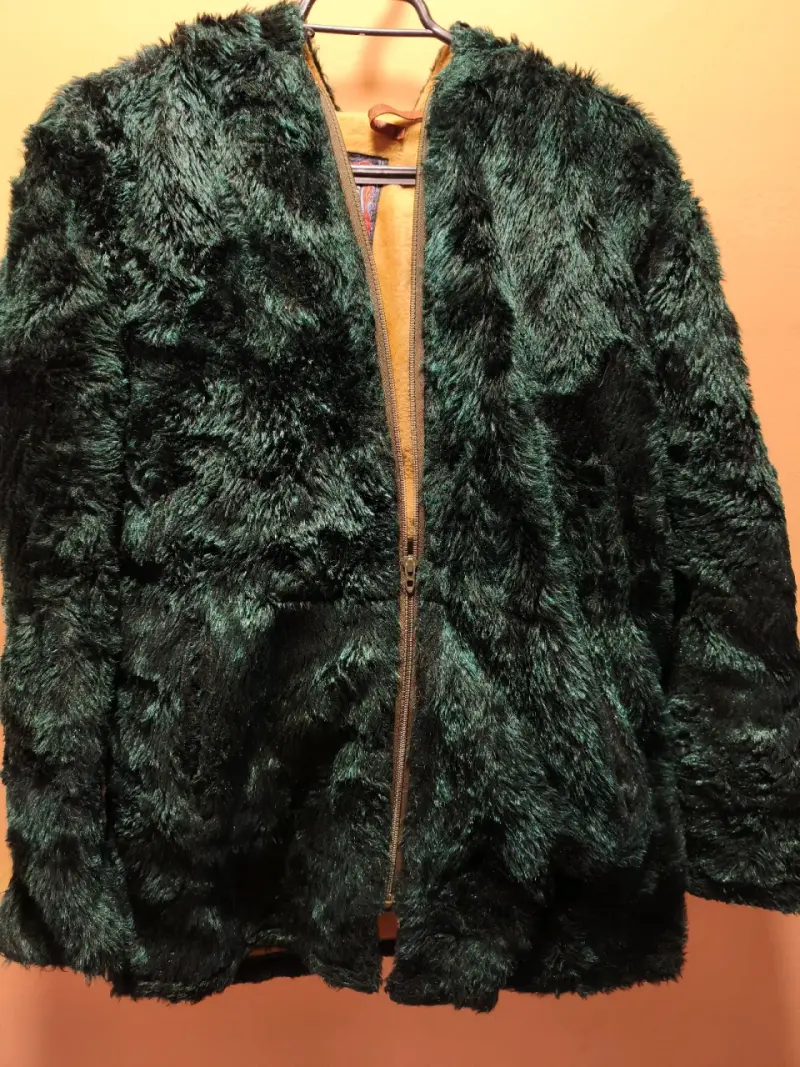 Chaqueta de Peluche Verde Oscuro con Forro Beige - 6